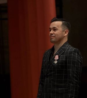 «Мылтык тотып басып тормагач, без дә нәрсә беләндер булышырга тиеш бит инде...»