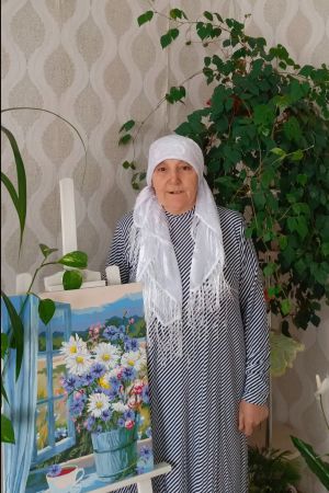 «Аның кулы тигән җирдә кояш нуры эленеп кала…»