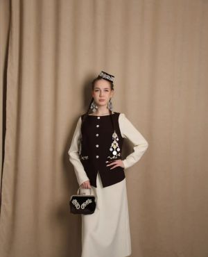 Чаллы кызы Полина Маясова татар милли киемнәрен заманча стильдә яңарткан