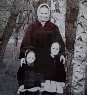 «Җанымны көйдереп сорамасагыз да була иде инде, тагын чәчби»