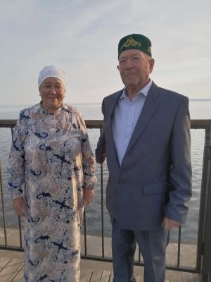 Бәхетле гаилә сере: “Яшәлгән кебек тә түгел”