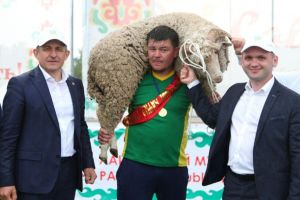 Муса Галләмов: «Мин унбиш яшькә кадәр атта чаптым...»