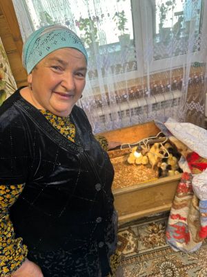 “Яратам үзеңне карчык, бик яратам да... Тик мин аны күбрәк яратам”