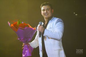 Данир Сабиров шатлыгы белән уртаклашты. Котлауларга без дә кушылабыз!