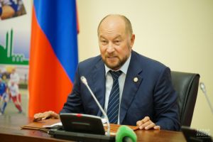 Әсгать Сәфәров Татарстанның «Динамо» спорт җәмгыятен гасырлык юбилее белән котлады