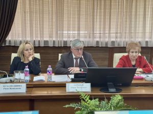 Айрат Зарипов: «Безгә укучыларны һөнәри юнәлешле итү буенча эшне активлаштырырга кирәк»