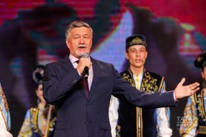 «Мине дә югалтмасыннар иде…»: Айдар Фәйзрахманов 71 яшен сәхнәдә каршы алды