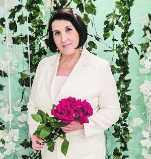 «Безне үбеп үстермәделәр»: интернатта үскән алып баручының тормыш сабаклары