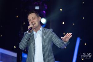 Дубайда яшәүче җырчы Илназ Сафиуллин: «Дубайда калган туристларга сабырлык телим»