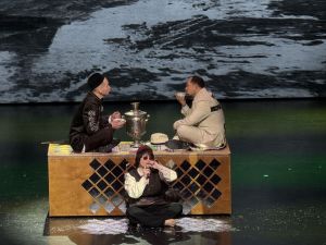 “Кара бетте!”: Буа дәүләт драма театрында “Каюм беренче” документаль-спектакль премьерасы узды