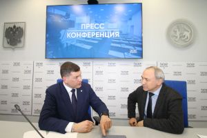 Тарихның сакчылары да һәм дошманнары да бар