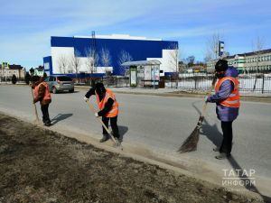 Тәнкыйтьләп утыручыларның үзләренә дә себерке тоттырганнар