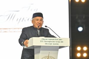Рөстәм Миңнеханов татар дин әһелләренә: «Иң нәтиҗәле эш мәчетләребез аша»