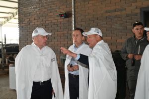 Марат Әхмәтов: Авыл хуҗалыгы тармагы нәтиҗәлелек ягыннан катлаулы чор кичерә