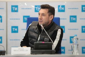 “Безне Аллаһ саклаган”: Фирдүс Тямаев юлдагы тетрәндергеч хәлне сөйләде