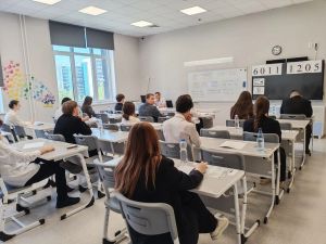16 меңнән артык чыгарылыш сыйныф укучысы бүген БДИ тапшыра