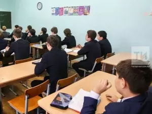 Бала тырнак кимерсә, нәрсә эшләргә? Психолог киңәшләре