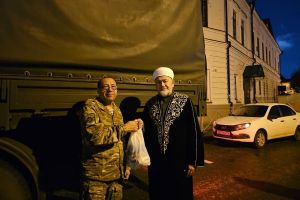 Татарстан мөселманнары махсус хәрби операция зонасына Нива автомобиле һәм мотоцикллар озатты