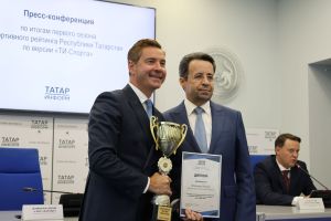 Татарстанлылар министр Леонов белән «Ак Барс» командасын ярата икән!