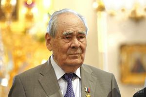 Минтимер Шәймиев Дәүләт Думасына депутатлар сайлауда тавыш бирде