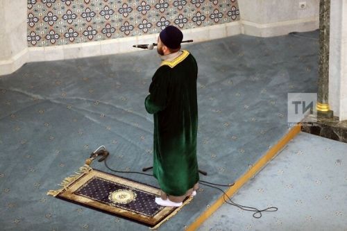 Тәһарәт алганда су йотсаң, ураза бозыламы?