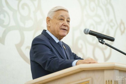 Фәрит Мөхәммәтшин Халыкара туган тел көне белән котлый