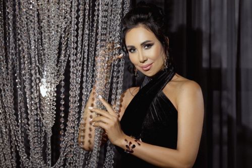 Җырчы Ильвира Хамматова: “Әйе, мин танышу сайтында утырам”