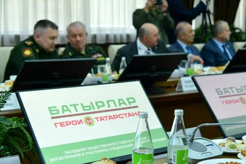 «Батырлар. Татарстан геройлары»: 15 катнашучы депутат булды, егетләребезгә ярдәм дәвам итә