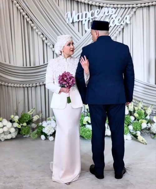 Сөмбел Билалова: «Мин кияүгә чыктым, никах туебыз үтте»