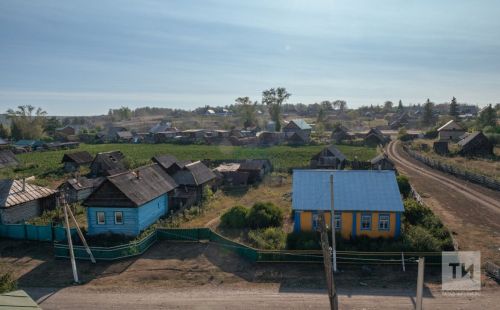 «Халык биргән хәер кем кулында?» Авыл халкы кемгә ышанырга белми