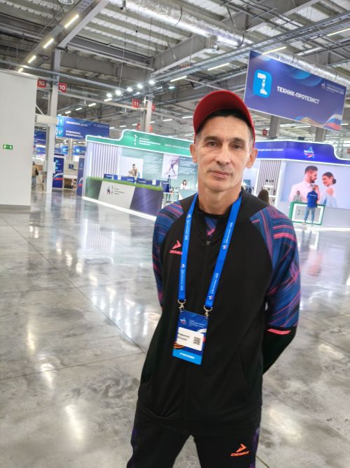 «Тәнемдә йөздән артык кыйпылчык калды, әмма яшәргә яңадан өйрәндем»
